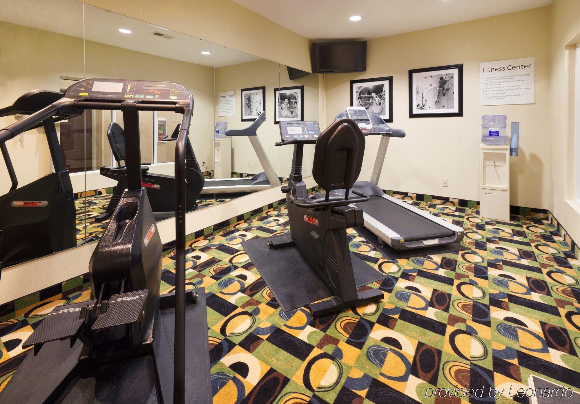 Holiday Inn Express Hotel & Suites Burlington By Ihg Einrichtungen foto
